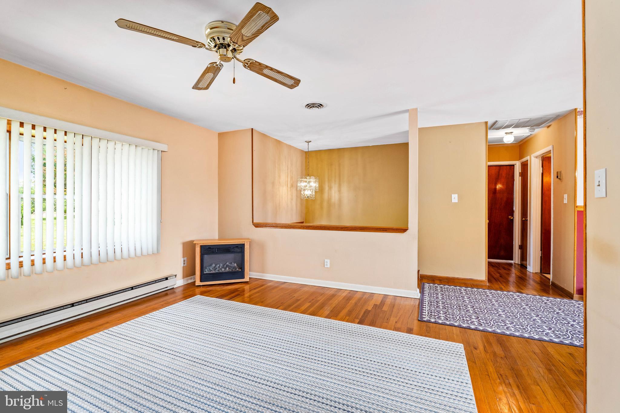 WOODLYN HEIGHTS - Residential