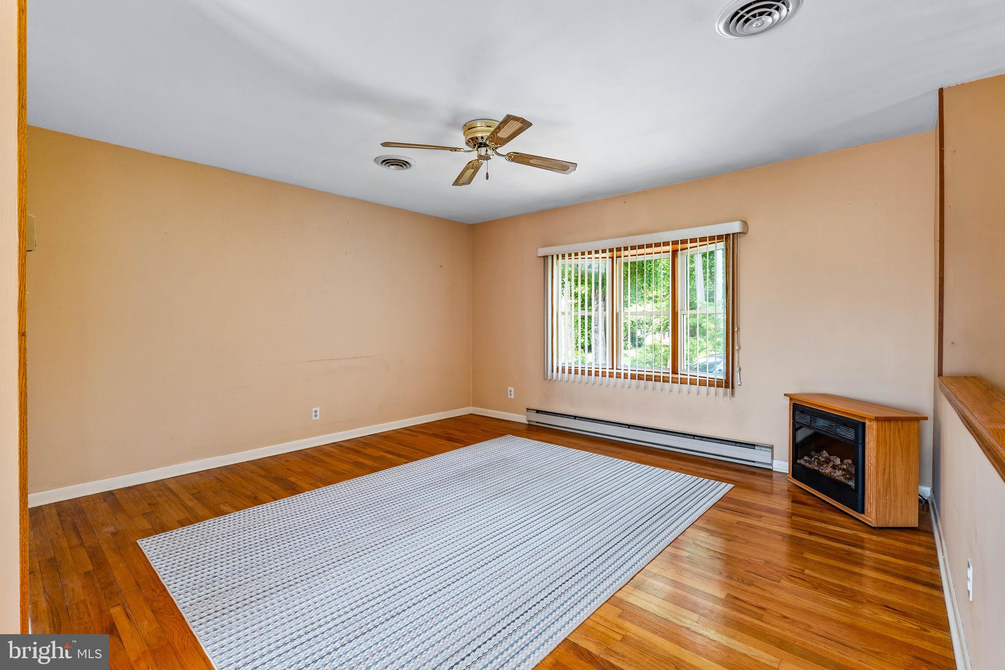 WOODLYN HEIGHTS - Residential