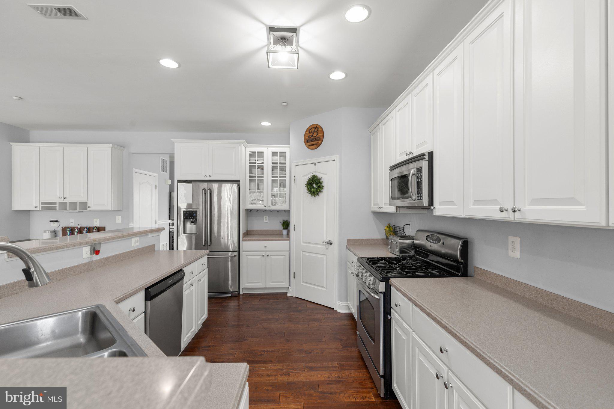 EMERALD HILLS - Residential