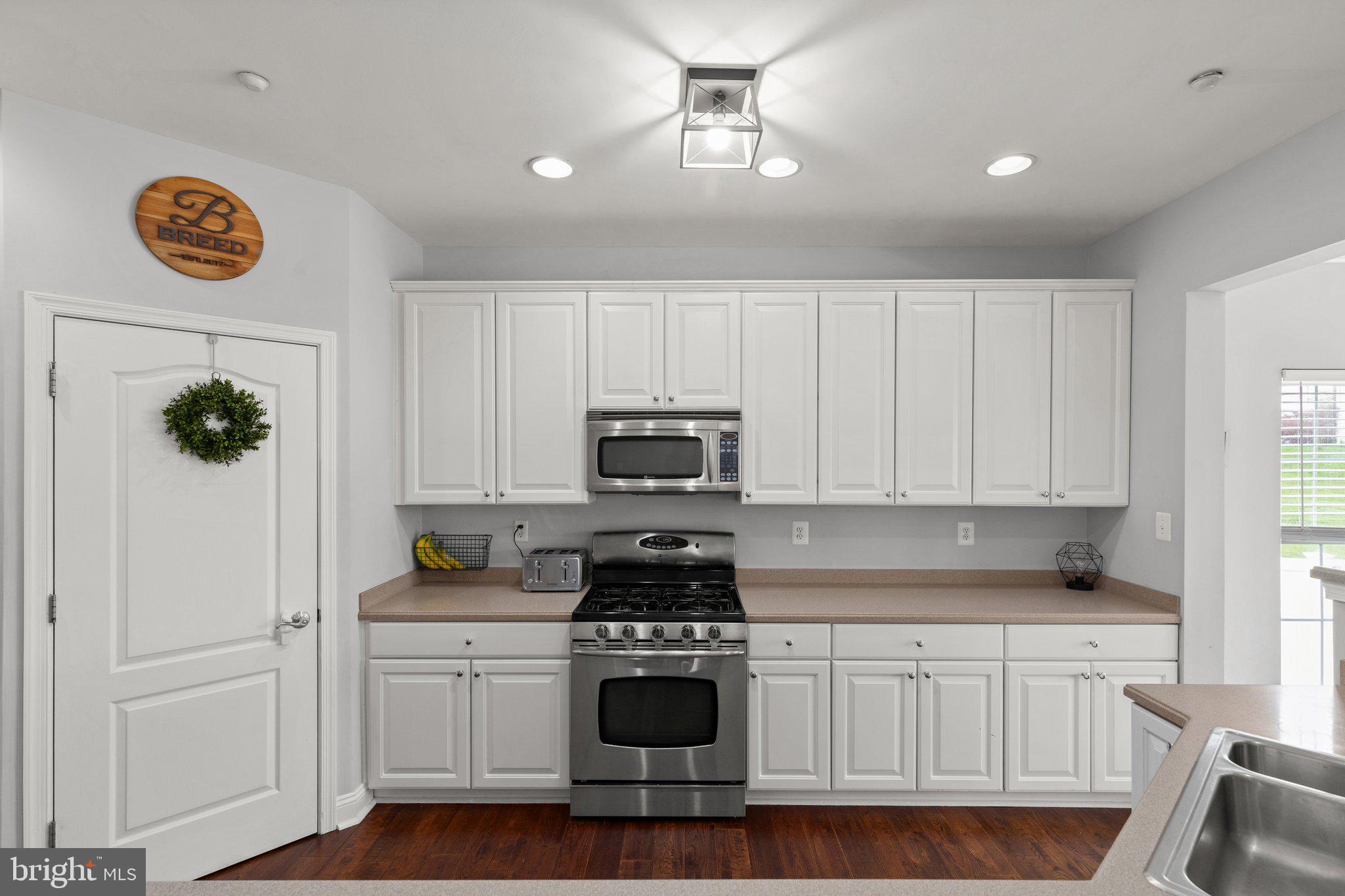 EMERALD HILLS - Residential