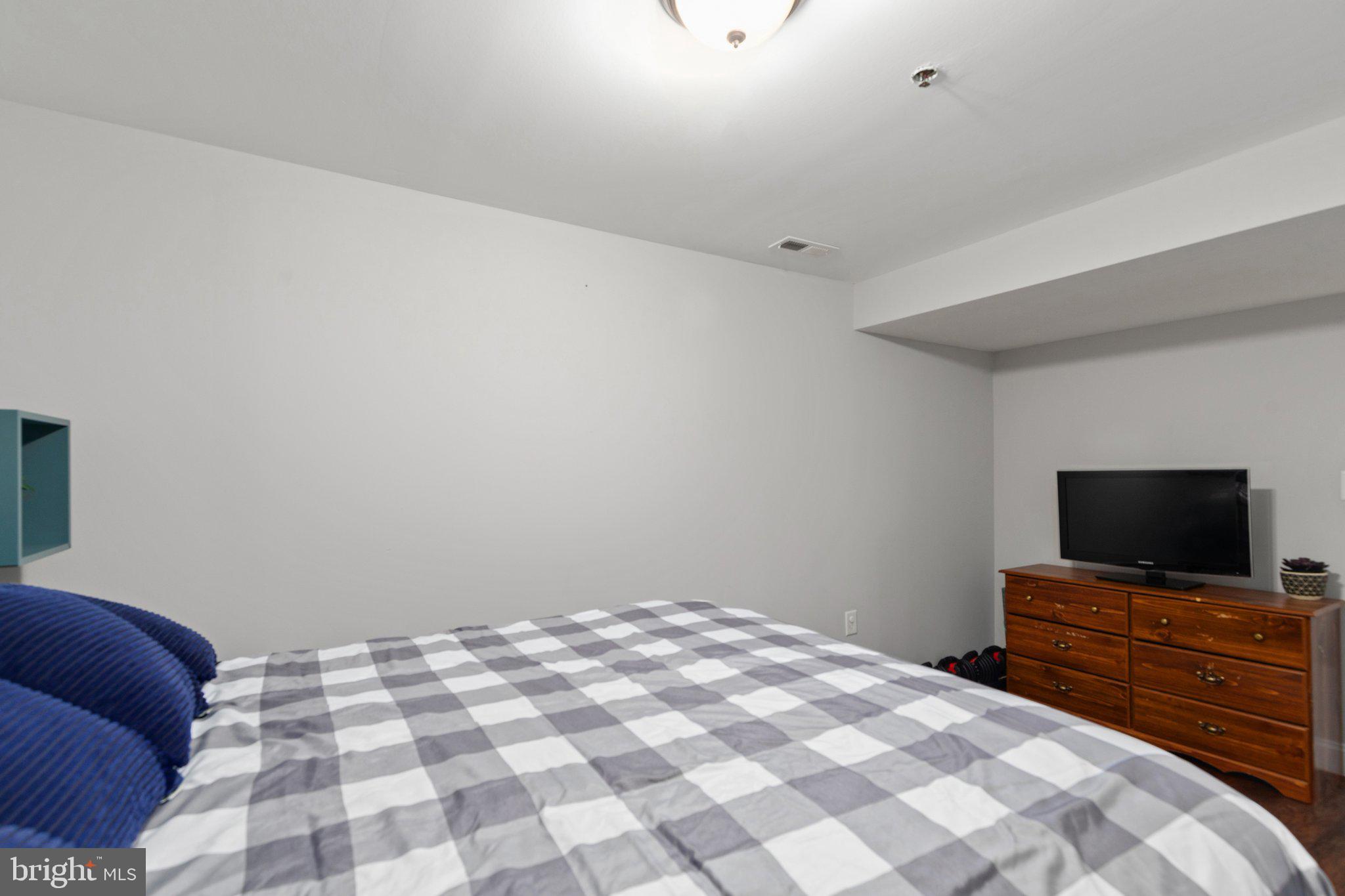 EMERALD HILLS - Residential