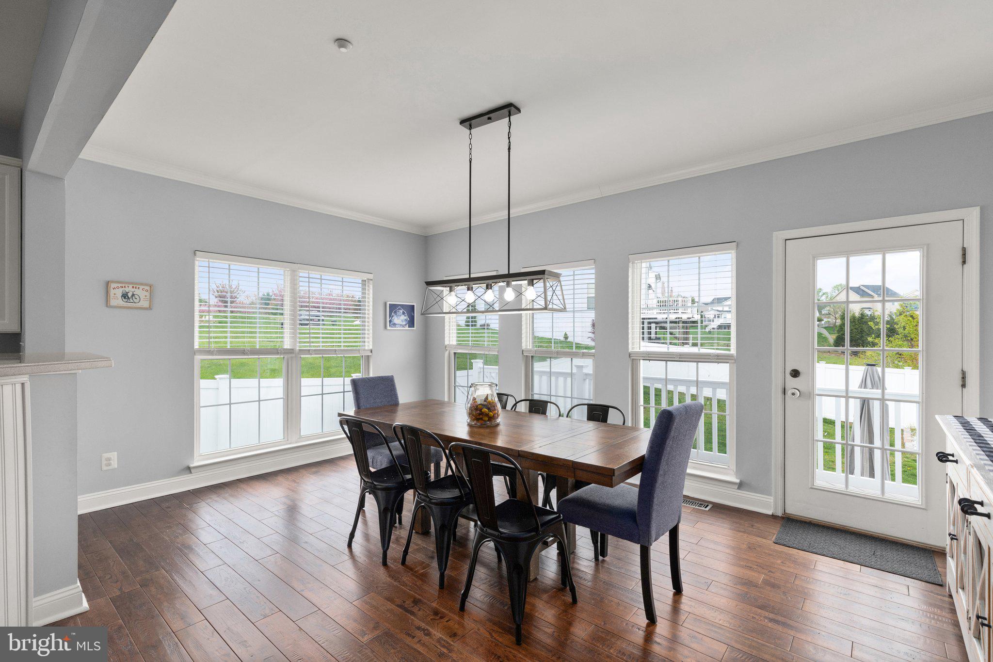 EMERALD HILLS - Residential