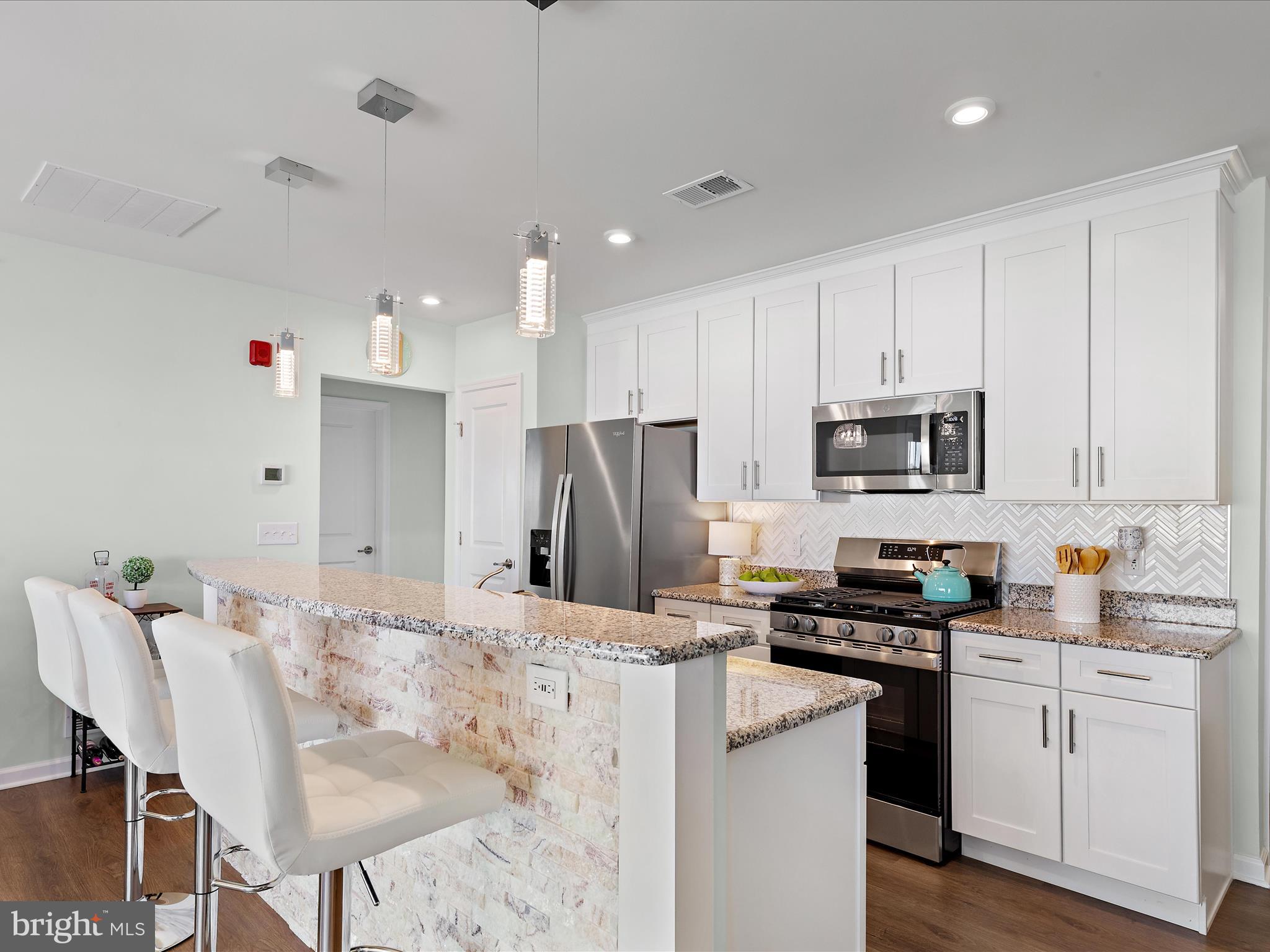 VINEYARDS AT NASSAU VALLEY - Residential