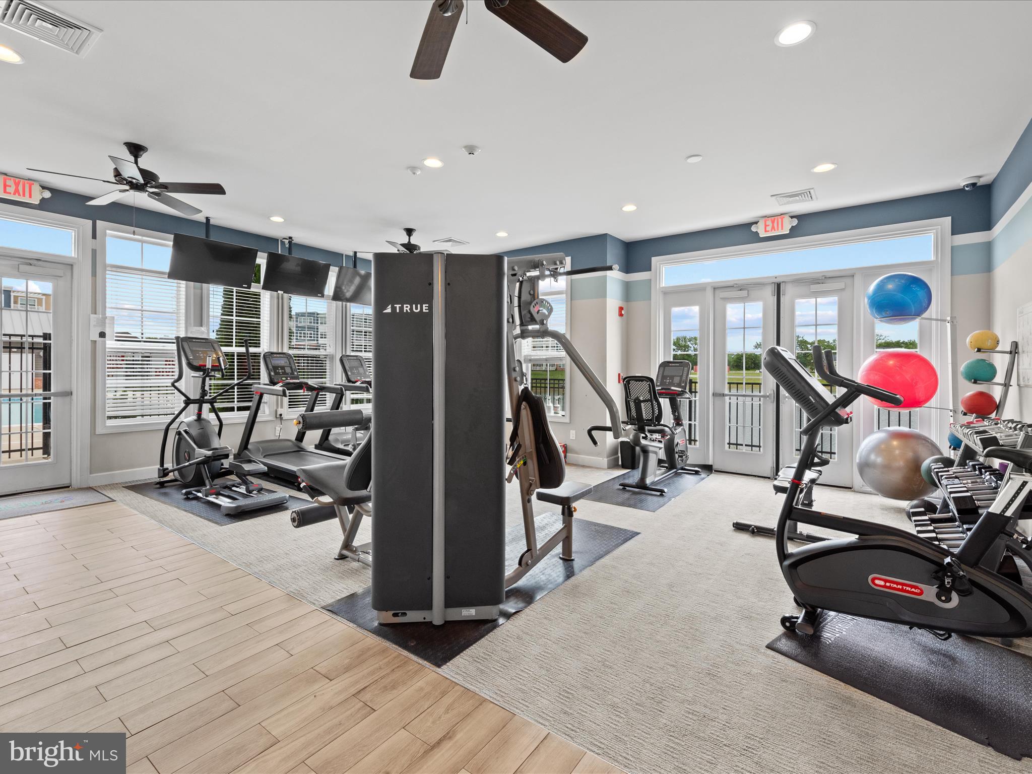 VINEYARDS AT NASSAU VALLEY - Residential