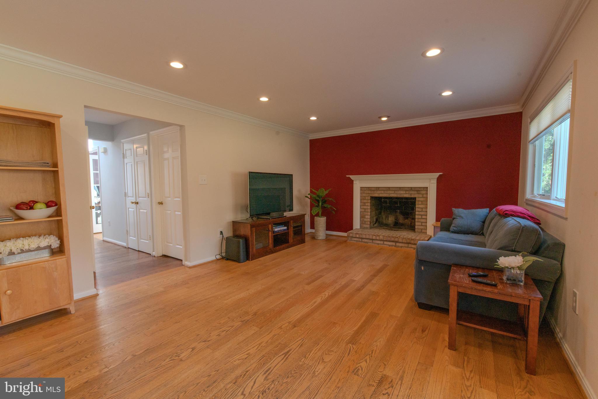 TIMBERLAWN - Residential