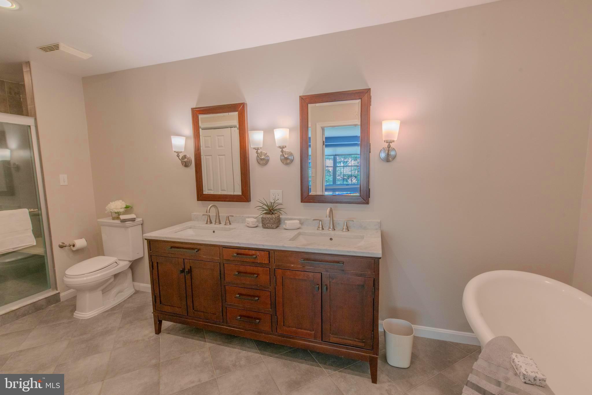 TIMBERLAWN - Residential