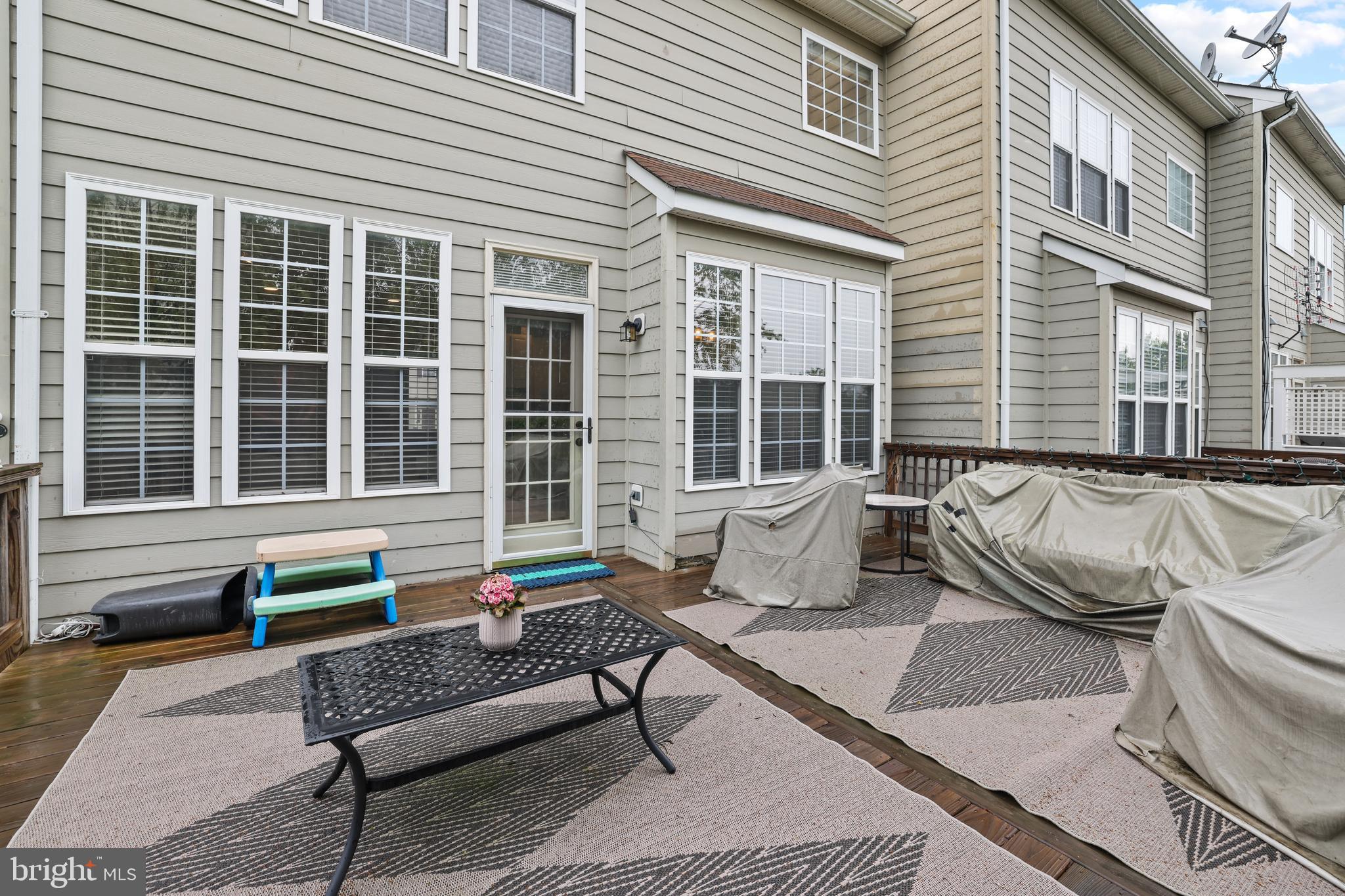 POTOMAC CROSSING - Residential