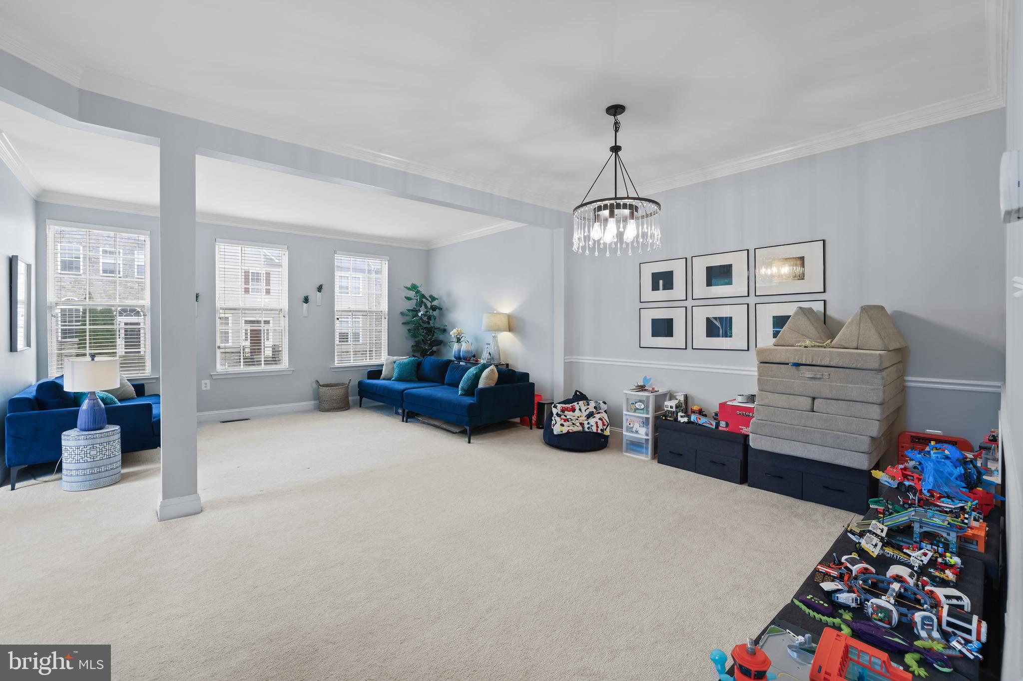 POTOMAC CROSSING - Residential
