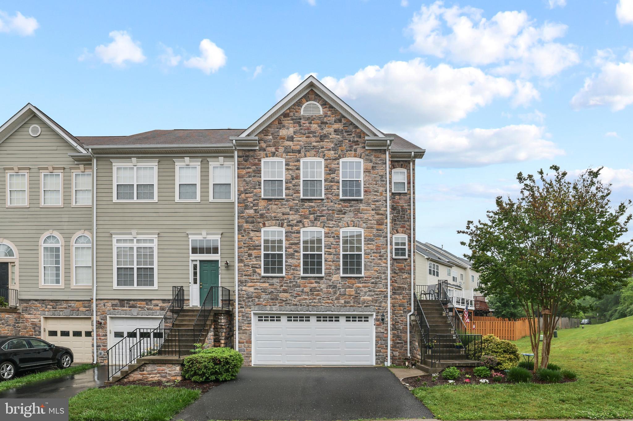 POTOMAC CROSSING - Residential