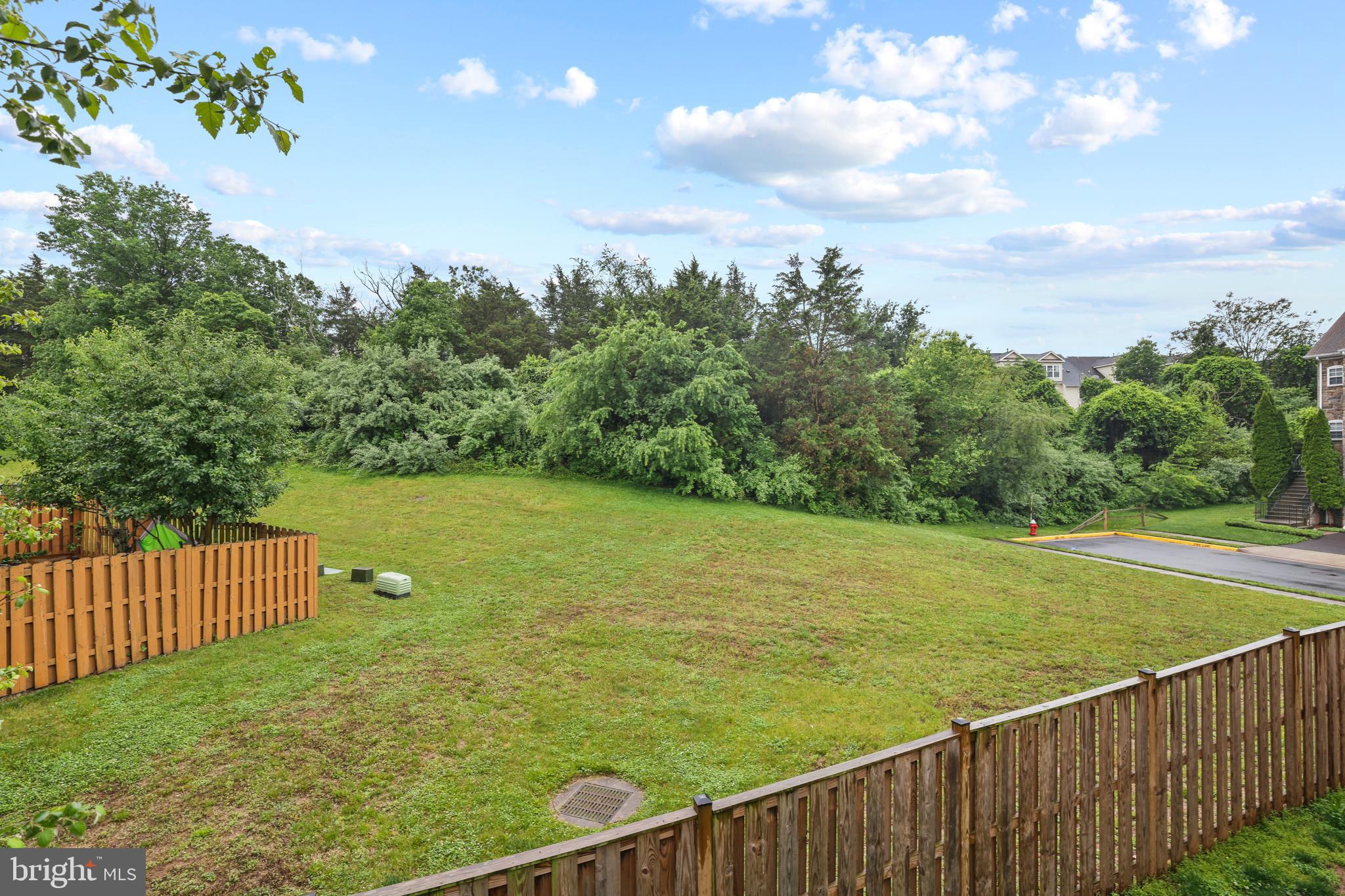 POTOMAC CROSSING - Residential