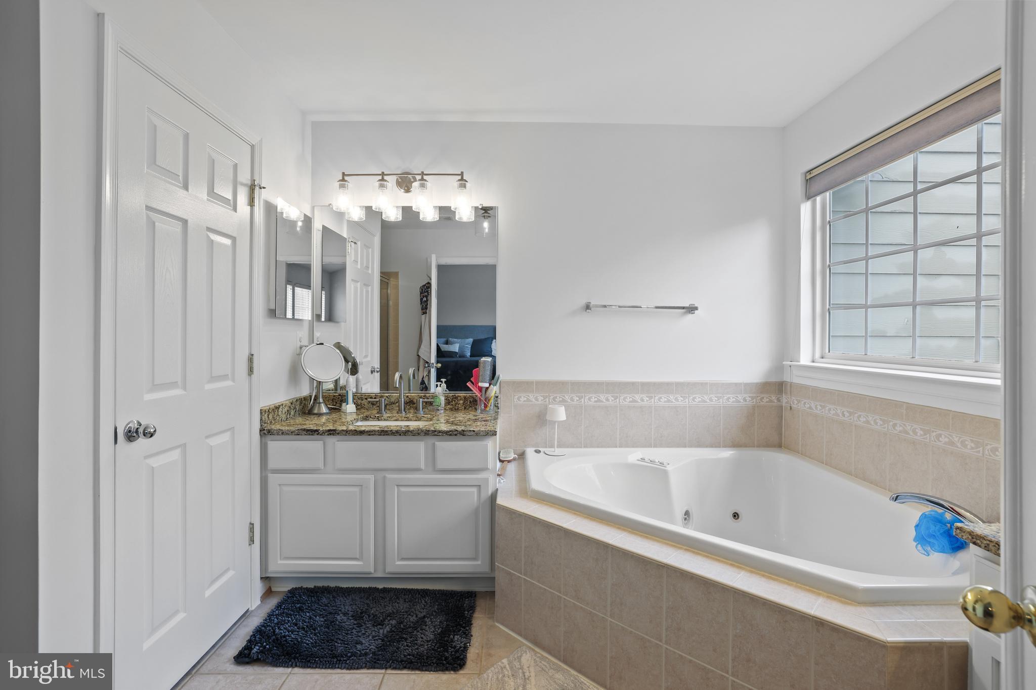 POTOMAC CROSSING - Residential