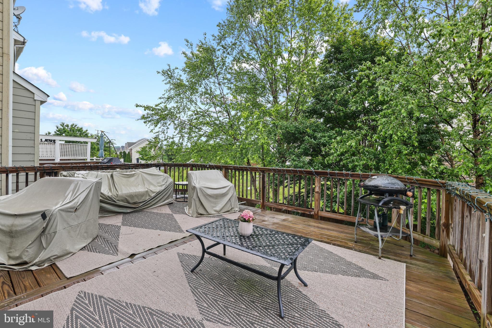 POTOMAC CROSSING - Residential
