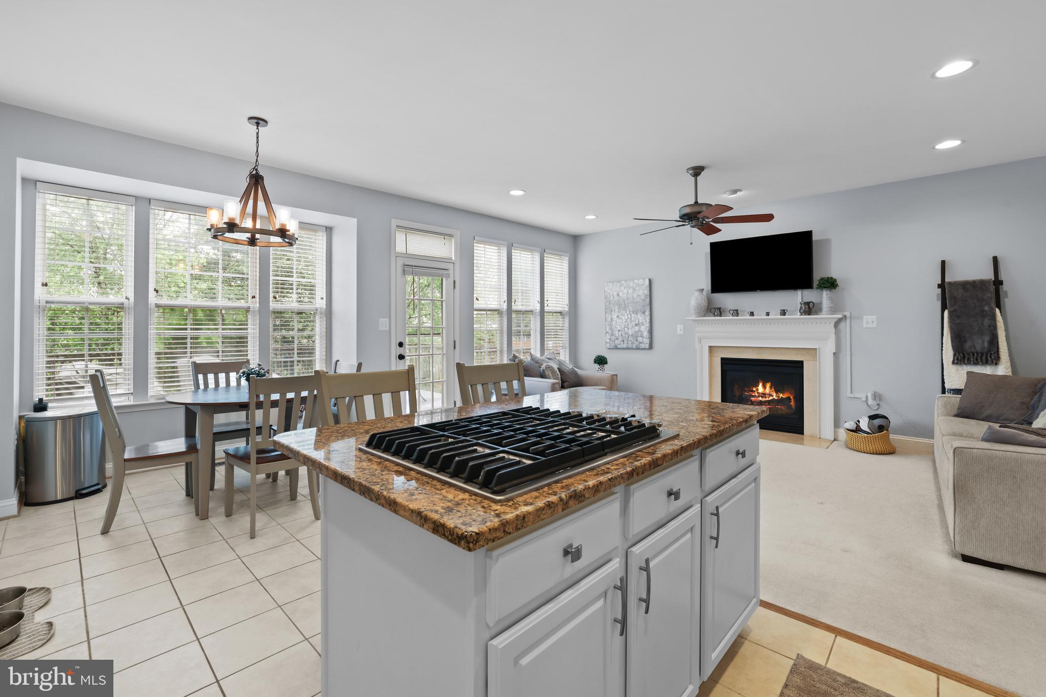 POTOMAC CROSSING - Residential