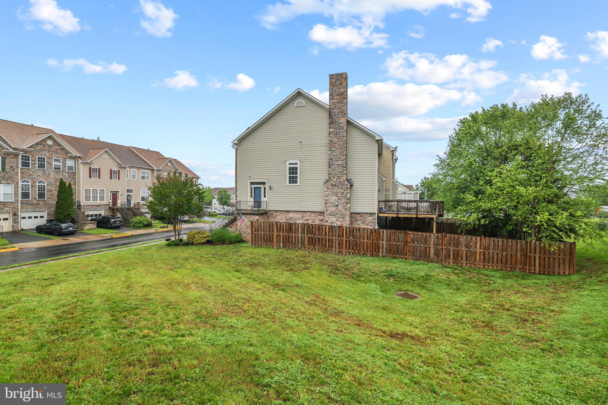 POTOMAC CROSSING - Residential