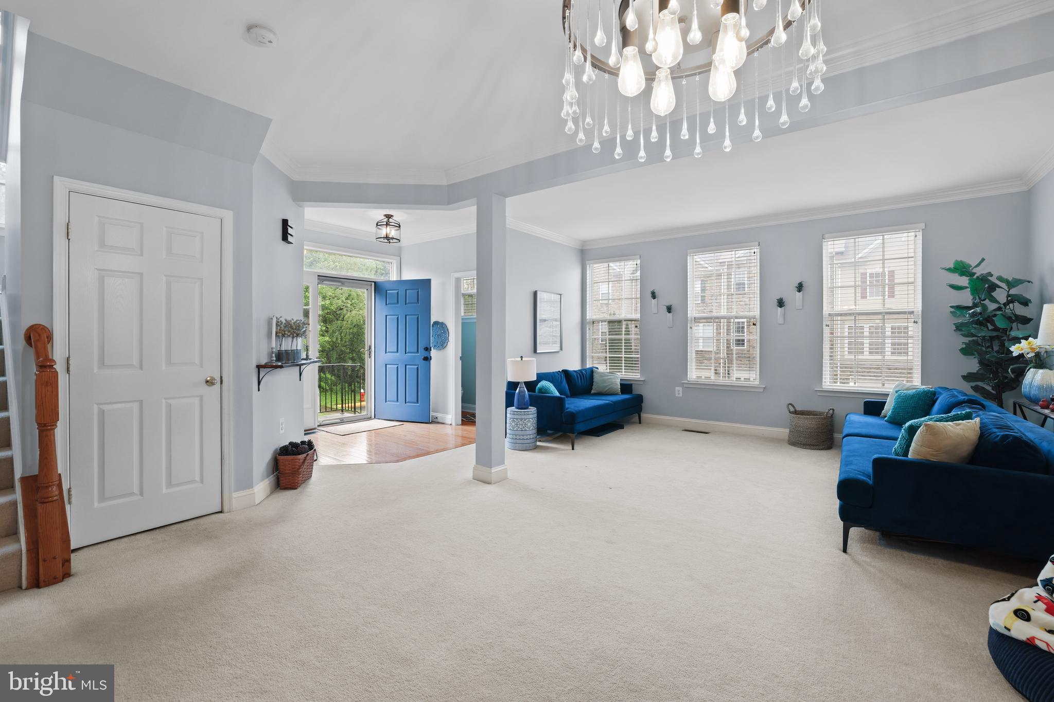 POTOMAC CROSSING - Residential