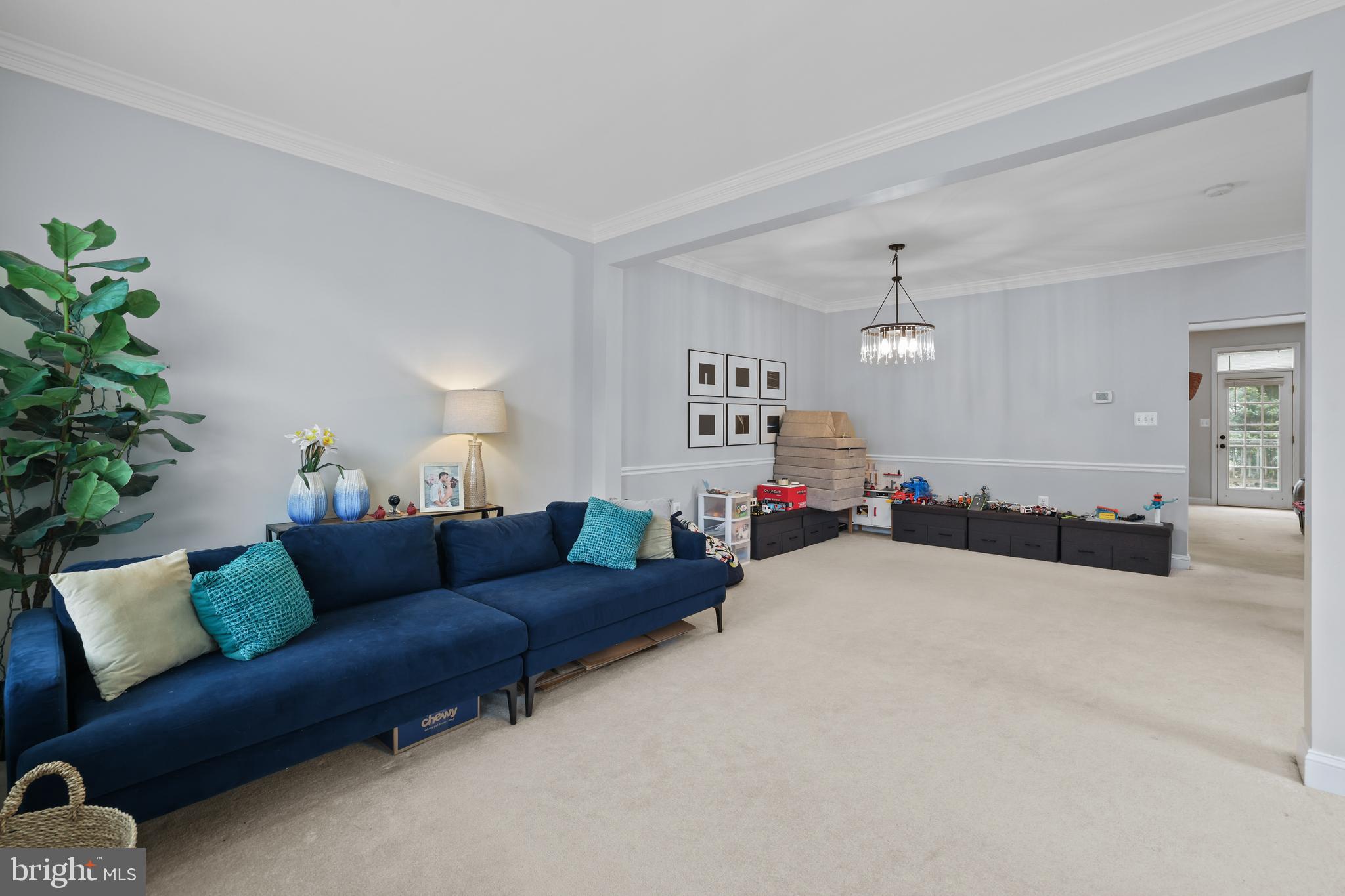 POTOMAC CROSSING - Residential