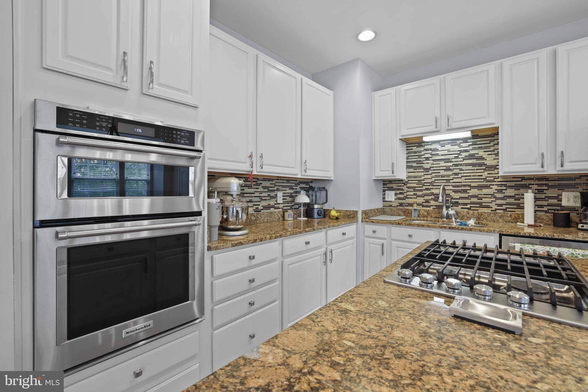 POTOMAC CROSSING - Residential