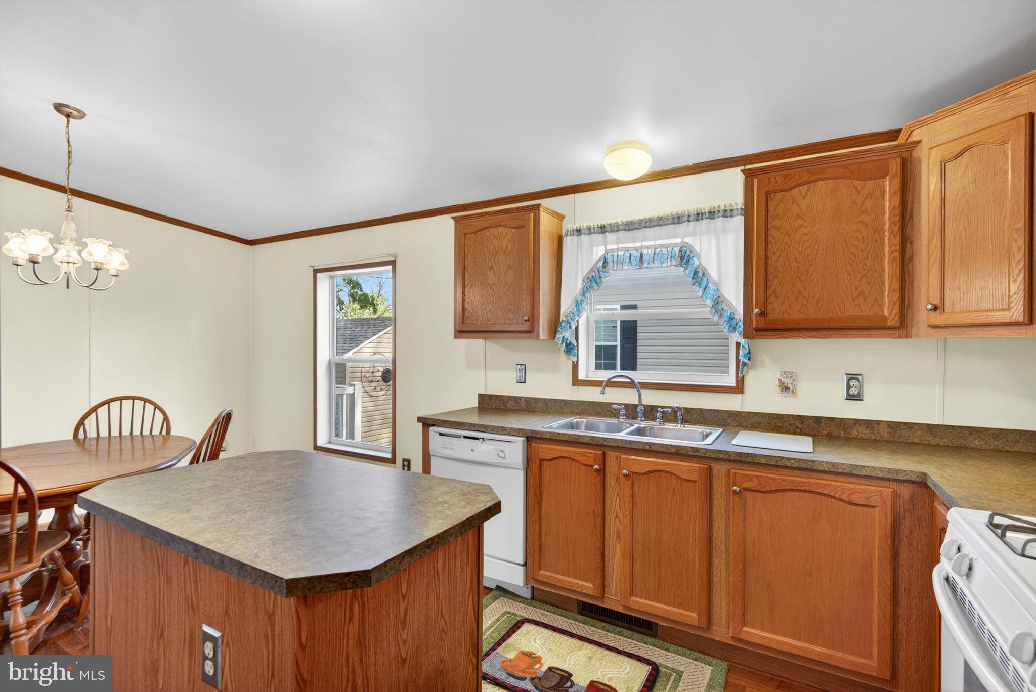 VILLAGES AT GREENFIELD - Residential