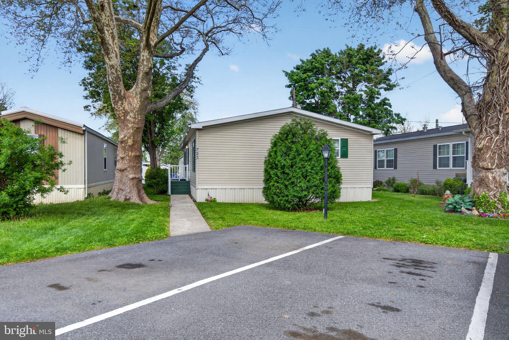VILLAGES AT GREENFIELD - Residential