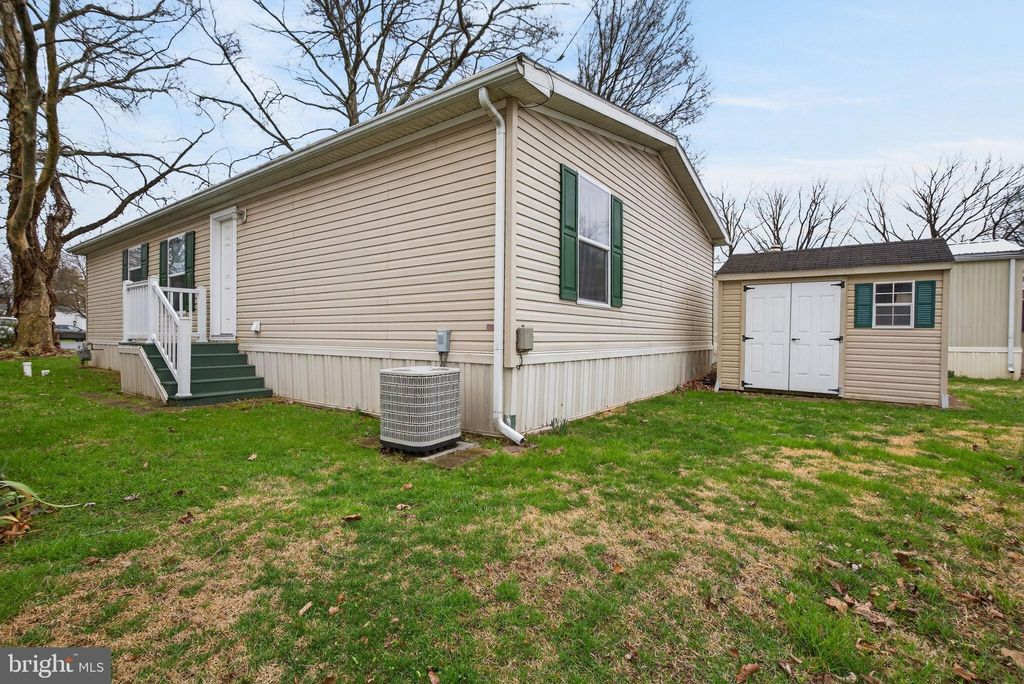 Photo of 723 Sherry Lane, LANCASTER, PA 17601 (MLS # PALA2085050)