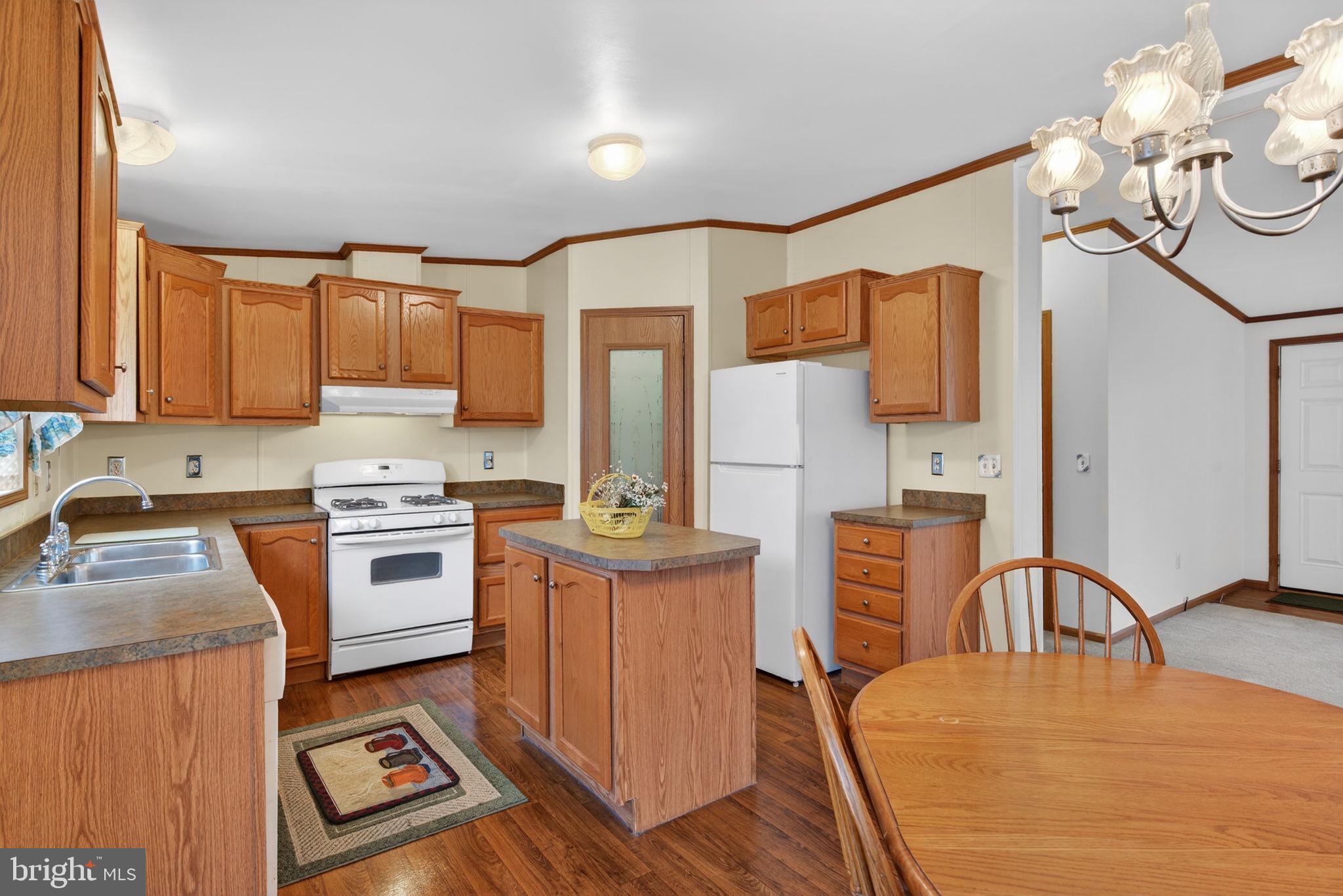 VILLAGES AT GREENFIELD - Residential