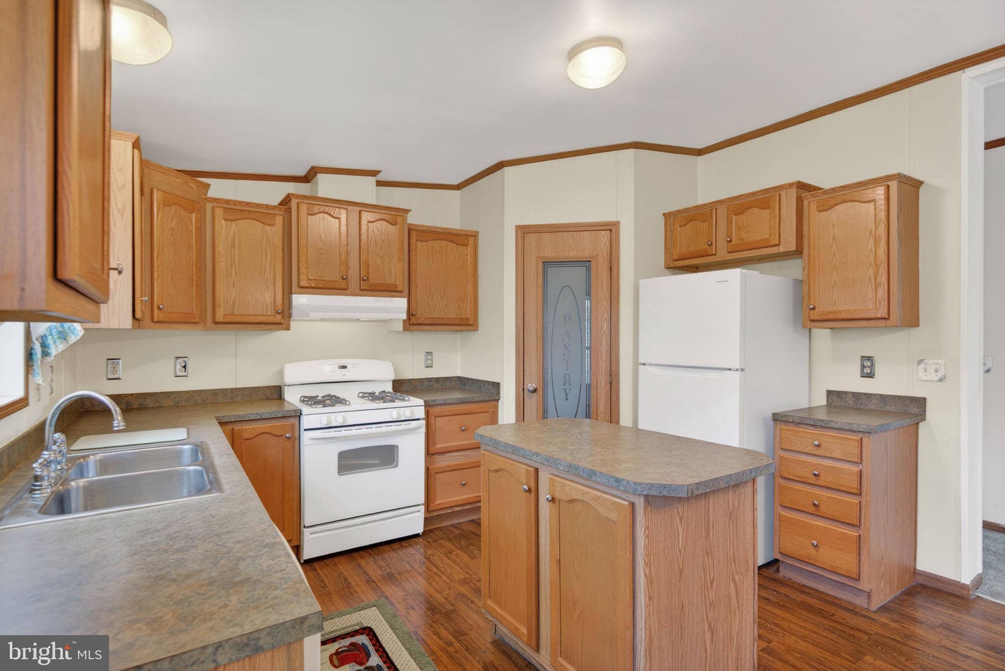 VILLAGES AT GREENFIELD - Residential