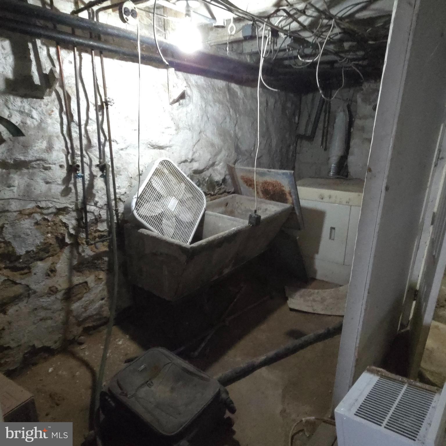 PHILADELPHIA (SOUTHWEST) - Residential