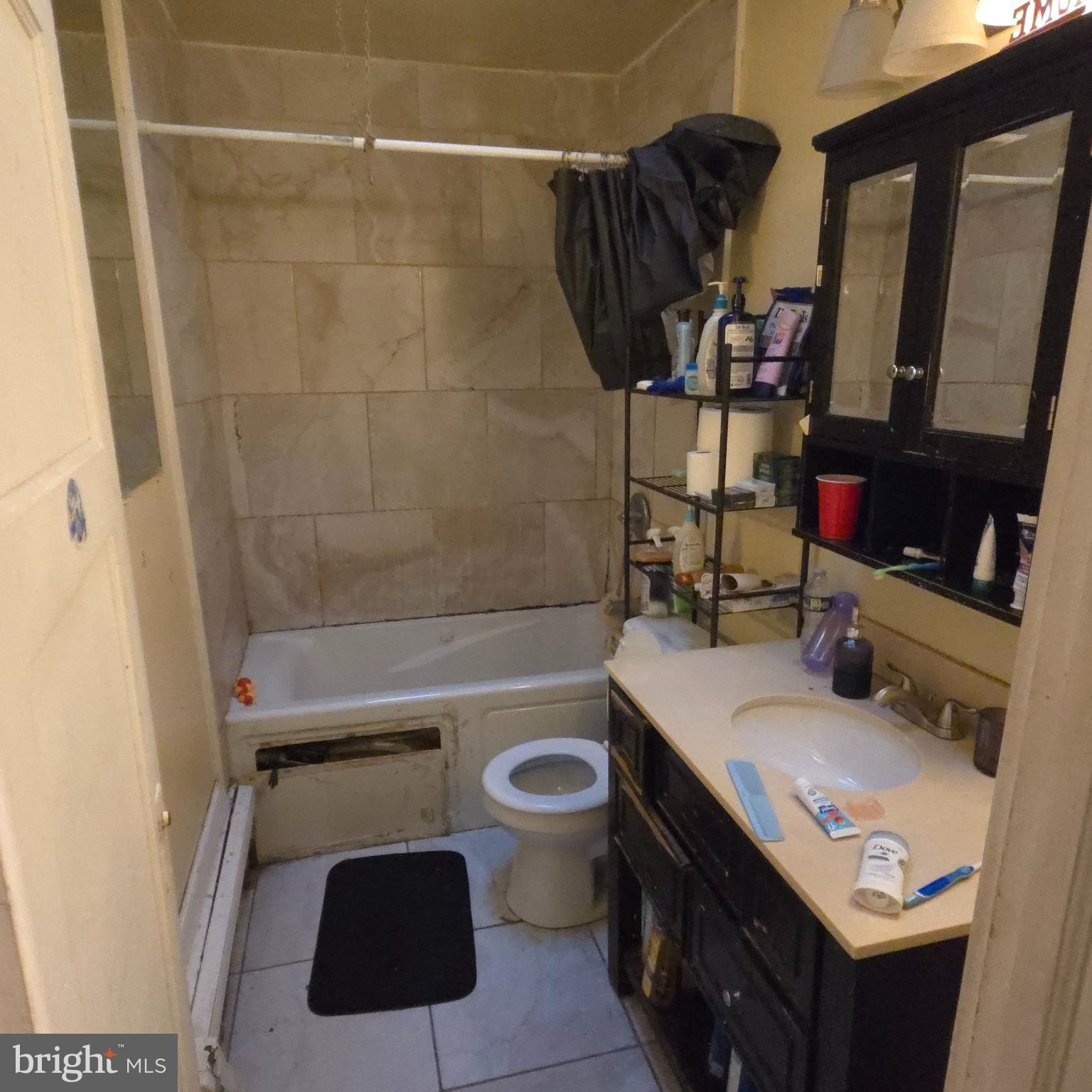 PHILADELPHIA (SOUTHWEST) - Residential