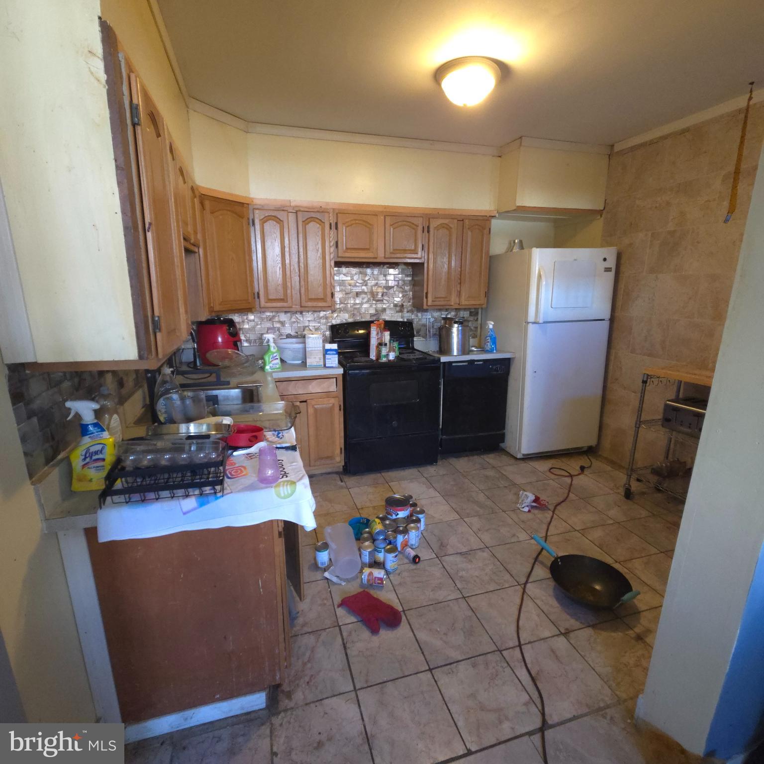 PHILADELPHIA (SOUTHWEST) - Residential