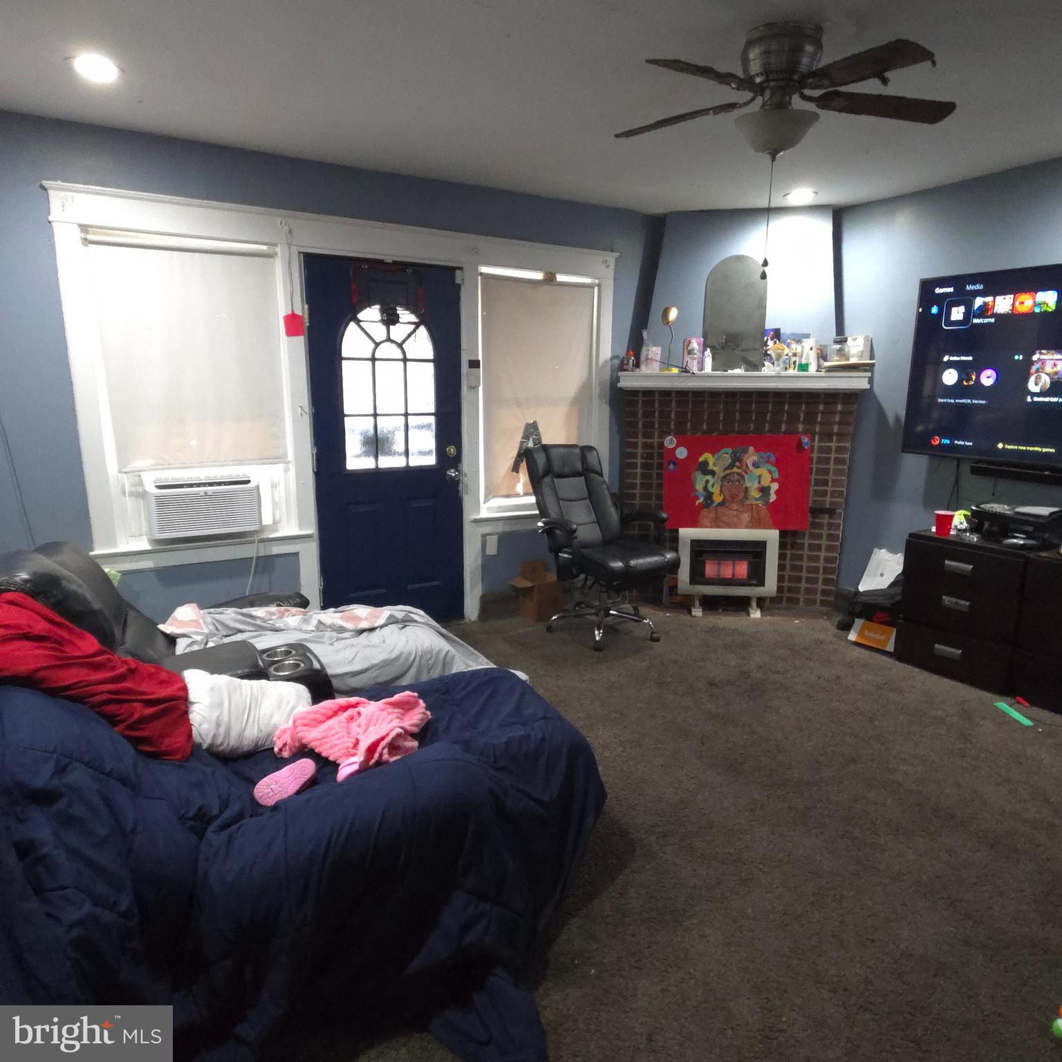 PHILADELPHIA (SOUTHWEST) - Residential