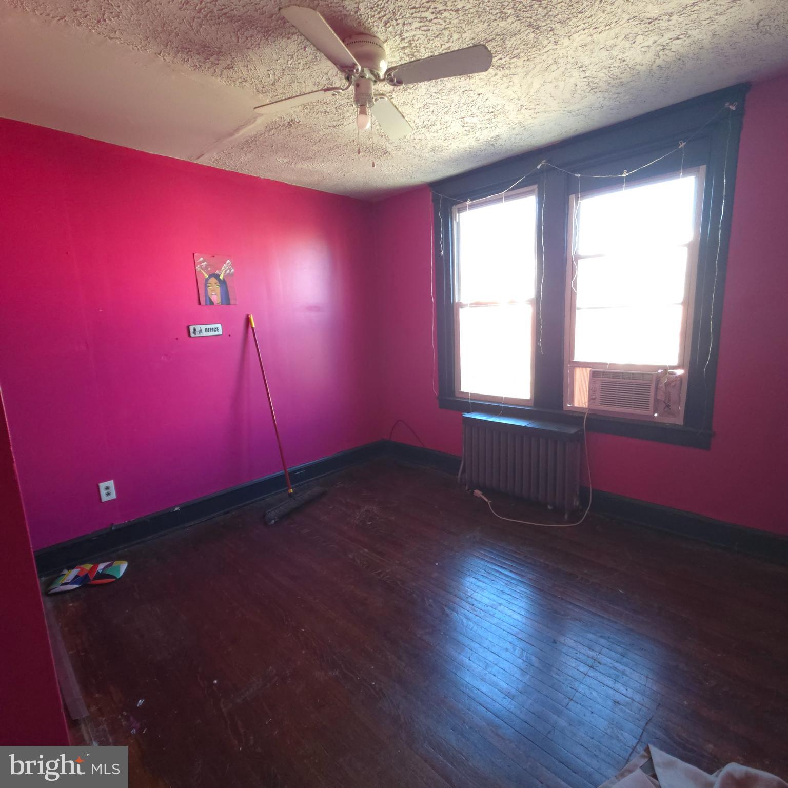 PHILADELPHIA (SOUTHWEST) - Residential