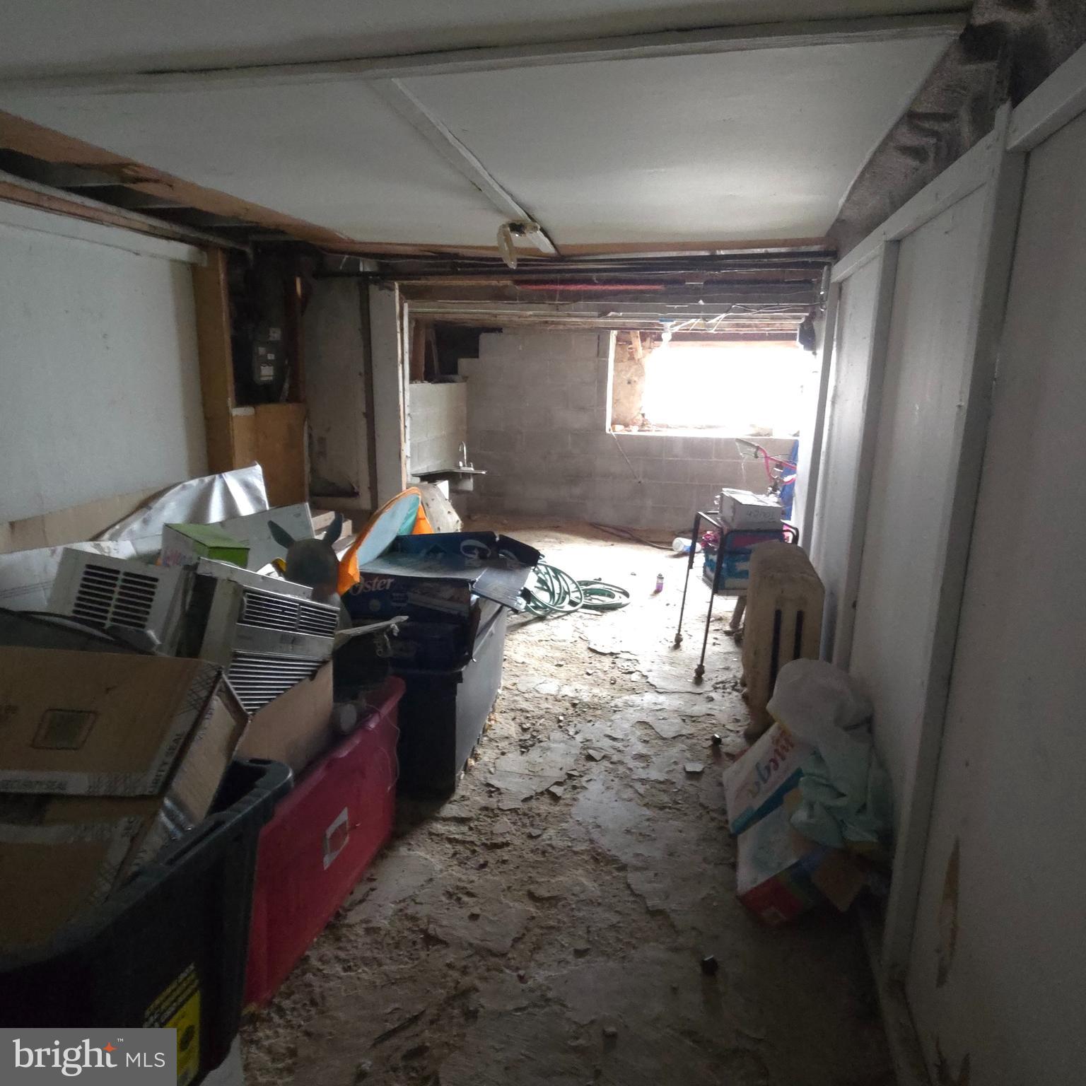 PHILADELPHIA (SOUTHWEST) - Residential