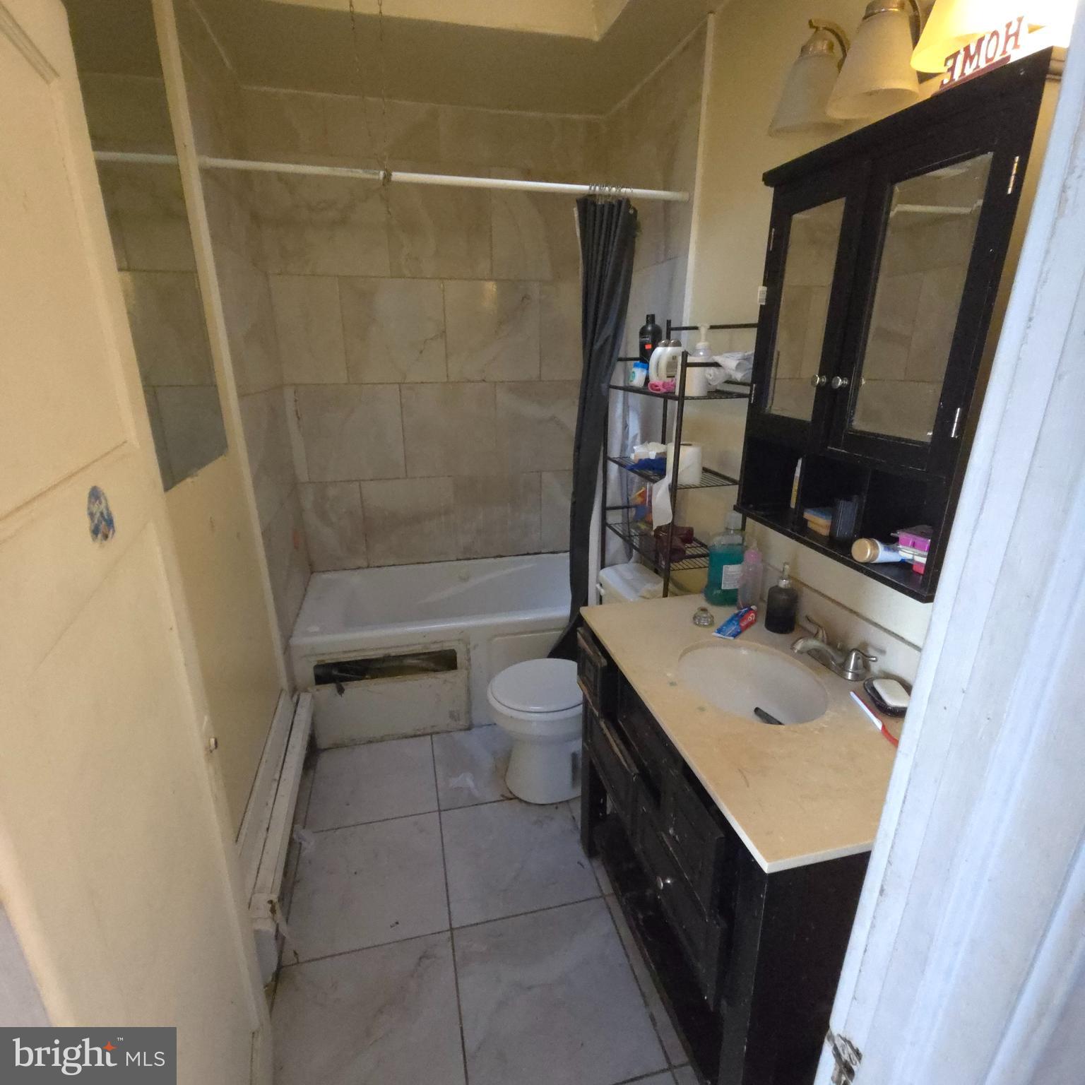 PHILADELPHIA (SOUTHWEST) - Residential