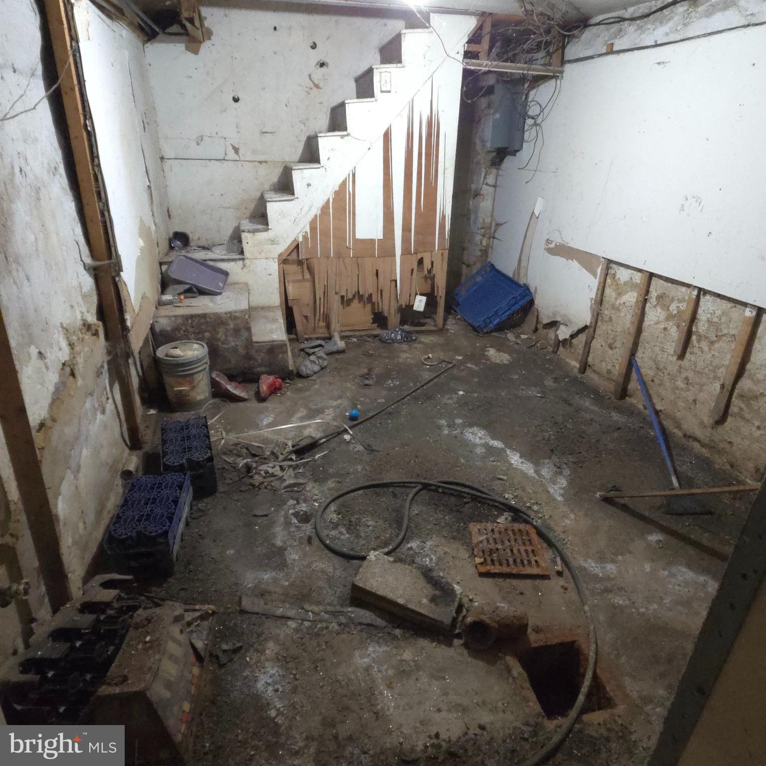 PHILADELPHIA (SOUTHWEST) - Residential