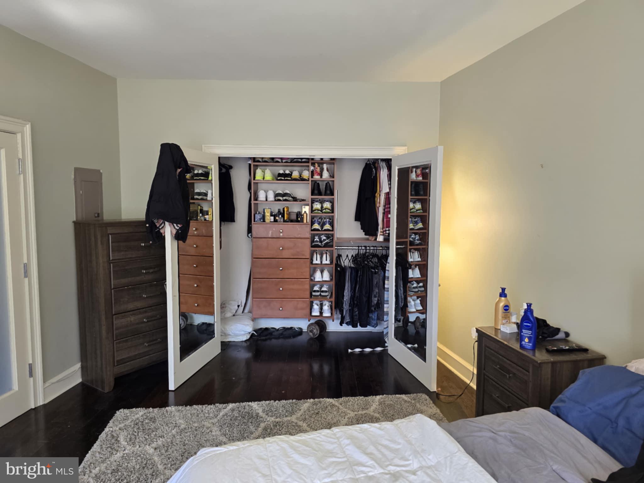 OLD CITY - Residential