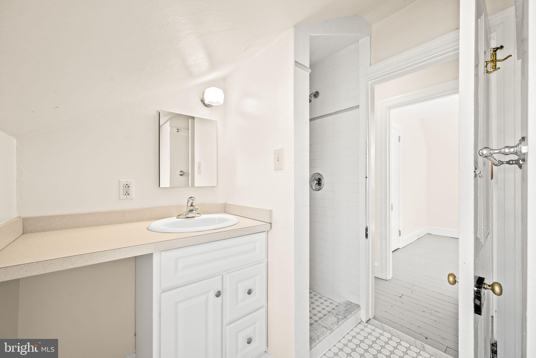 PENDLE HILL - Residential