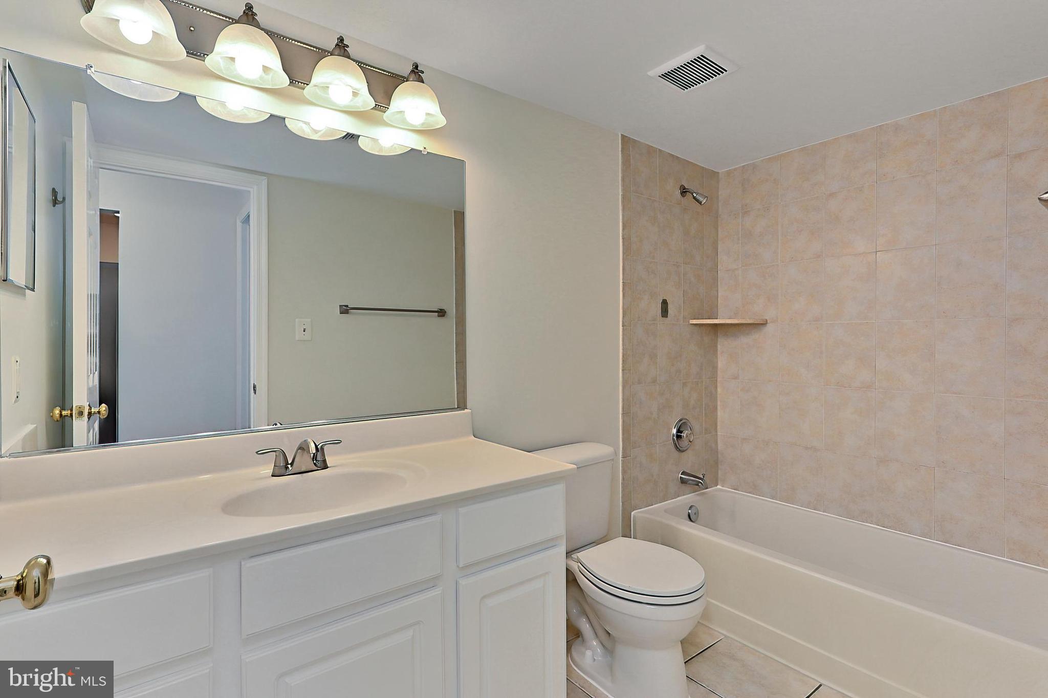 VILLAS AT COUNTRYSIDE - Residential