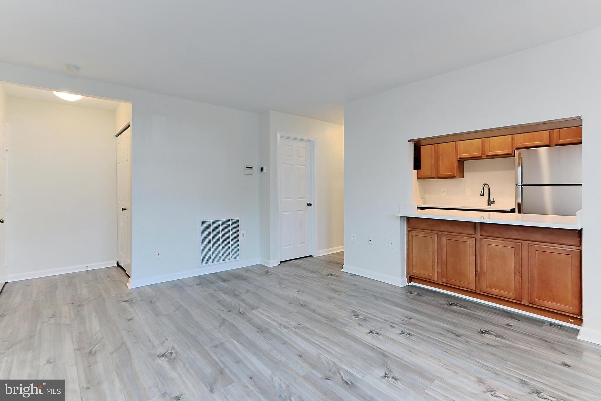 VILLAS AT COUNTRYSIDE - Residential