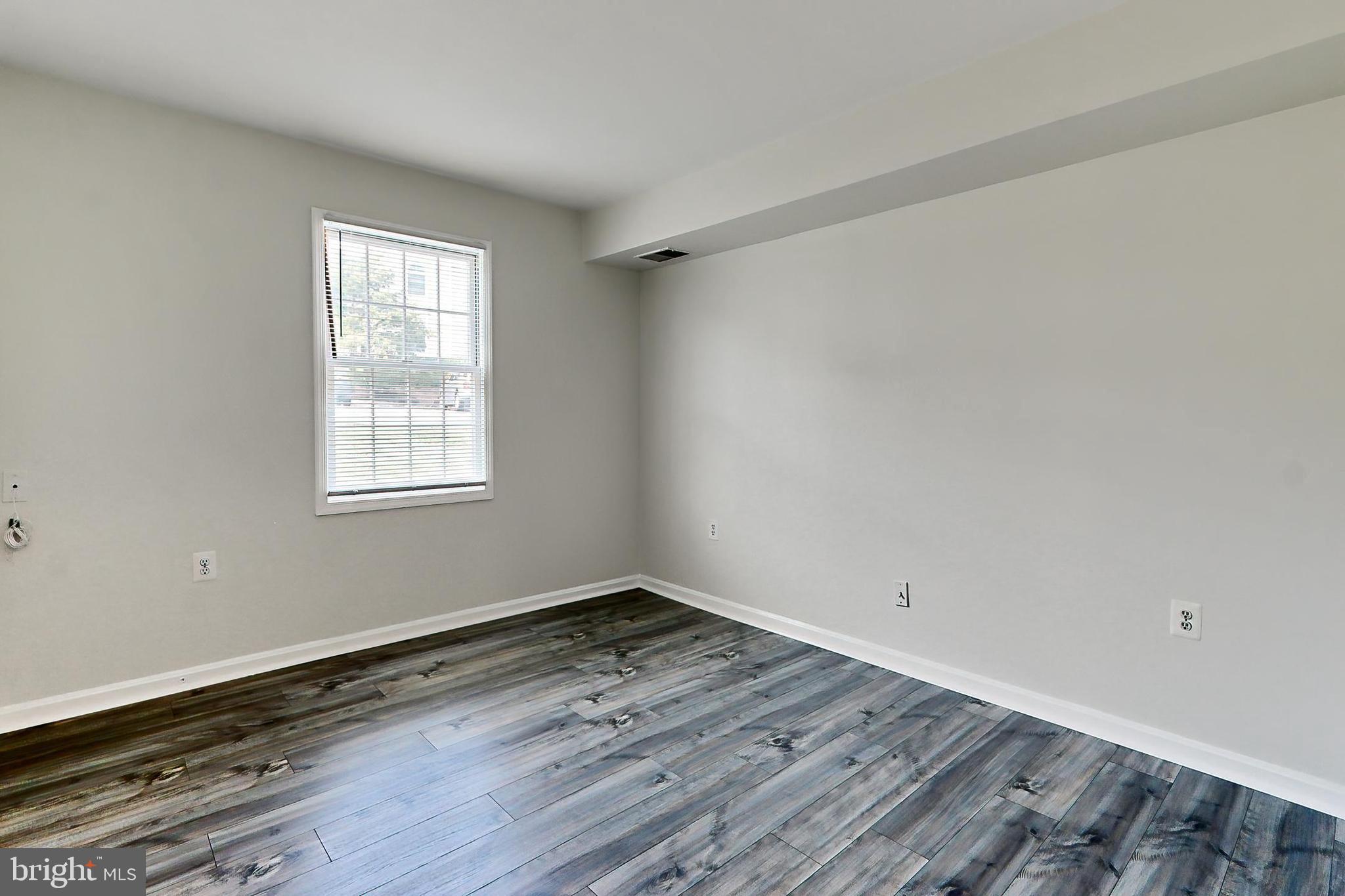 VILLAS AT COUNTRYSIDE - Residential