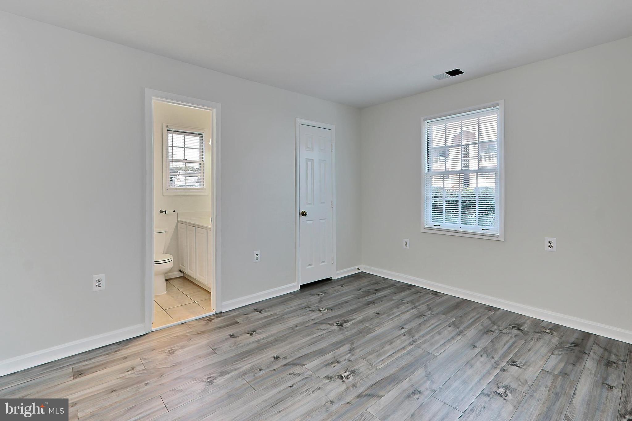 VILLAS AT COUNTRYSIDE - Residential