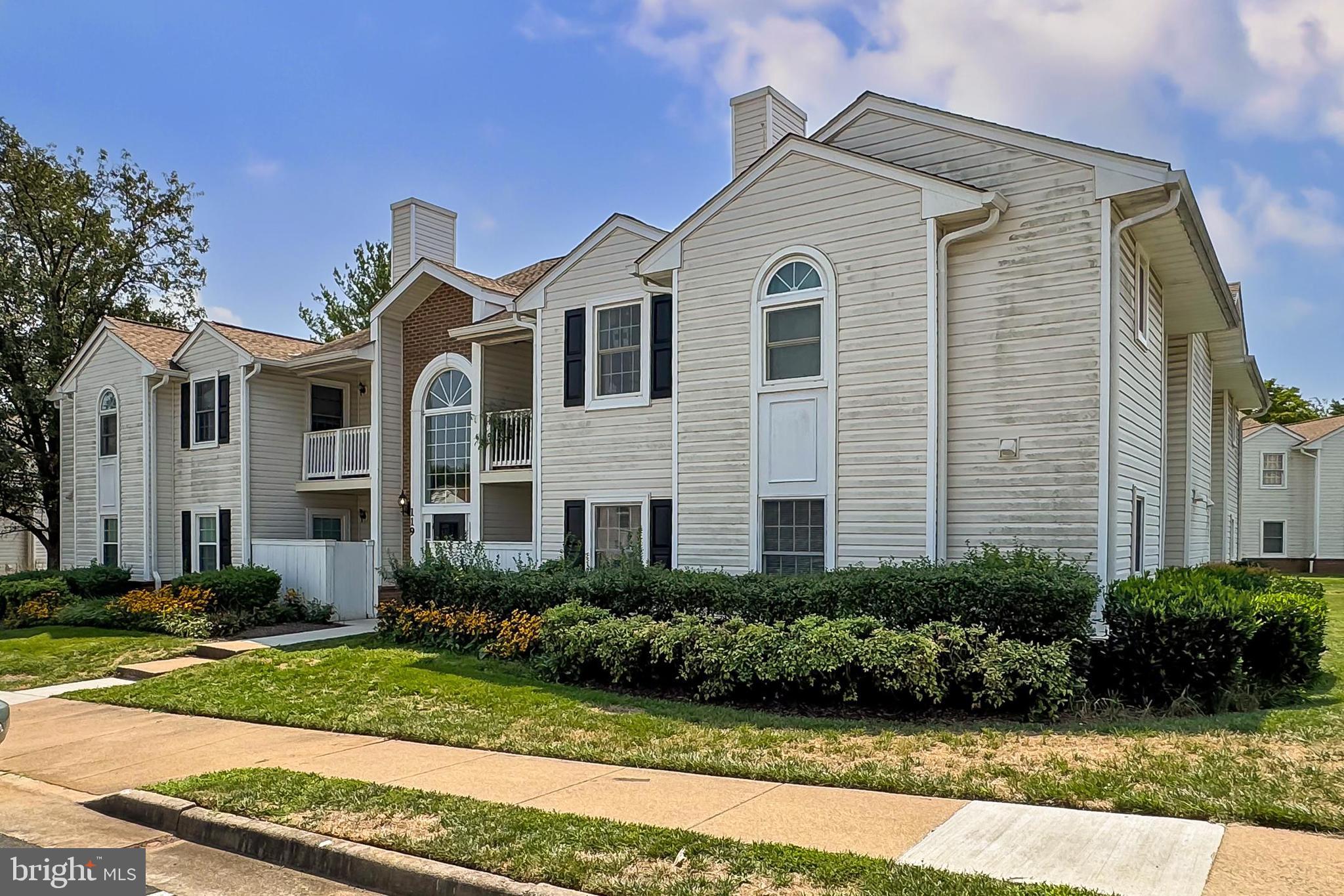 VILLAS AT COUNTRYSIDE - Residential