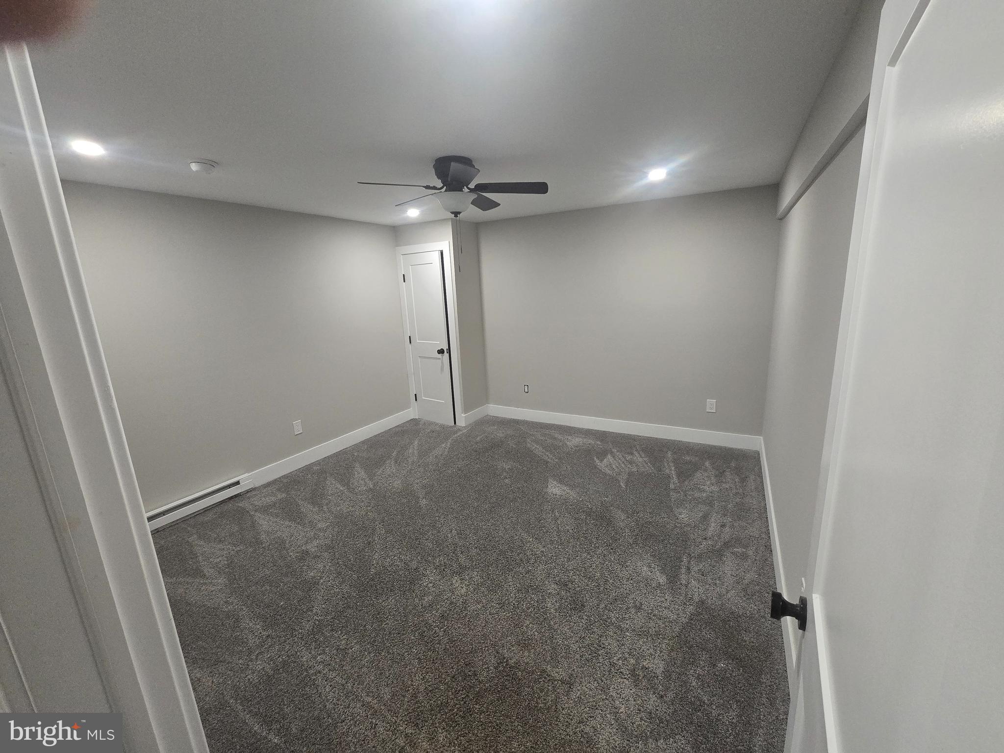 PEBBLE HILL - Residential