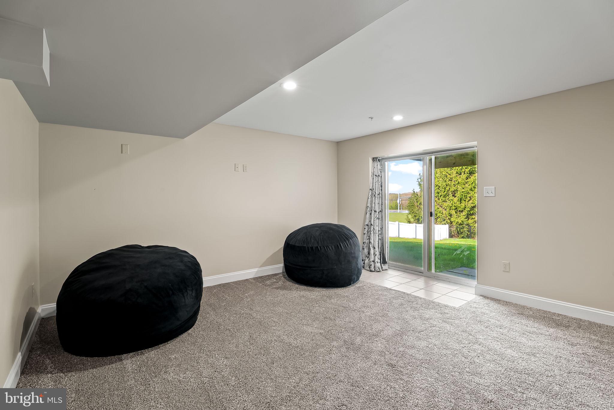 HALLIE HILL FARM - Residential