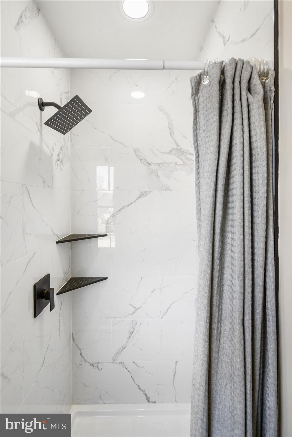 HARBOR VALLEY ESTATES - Residential