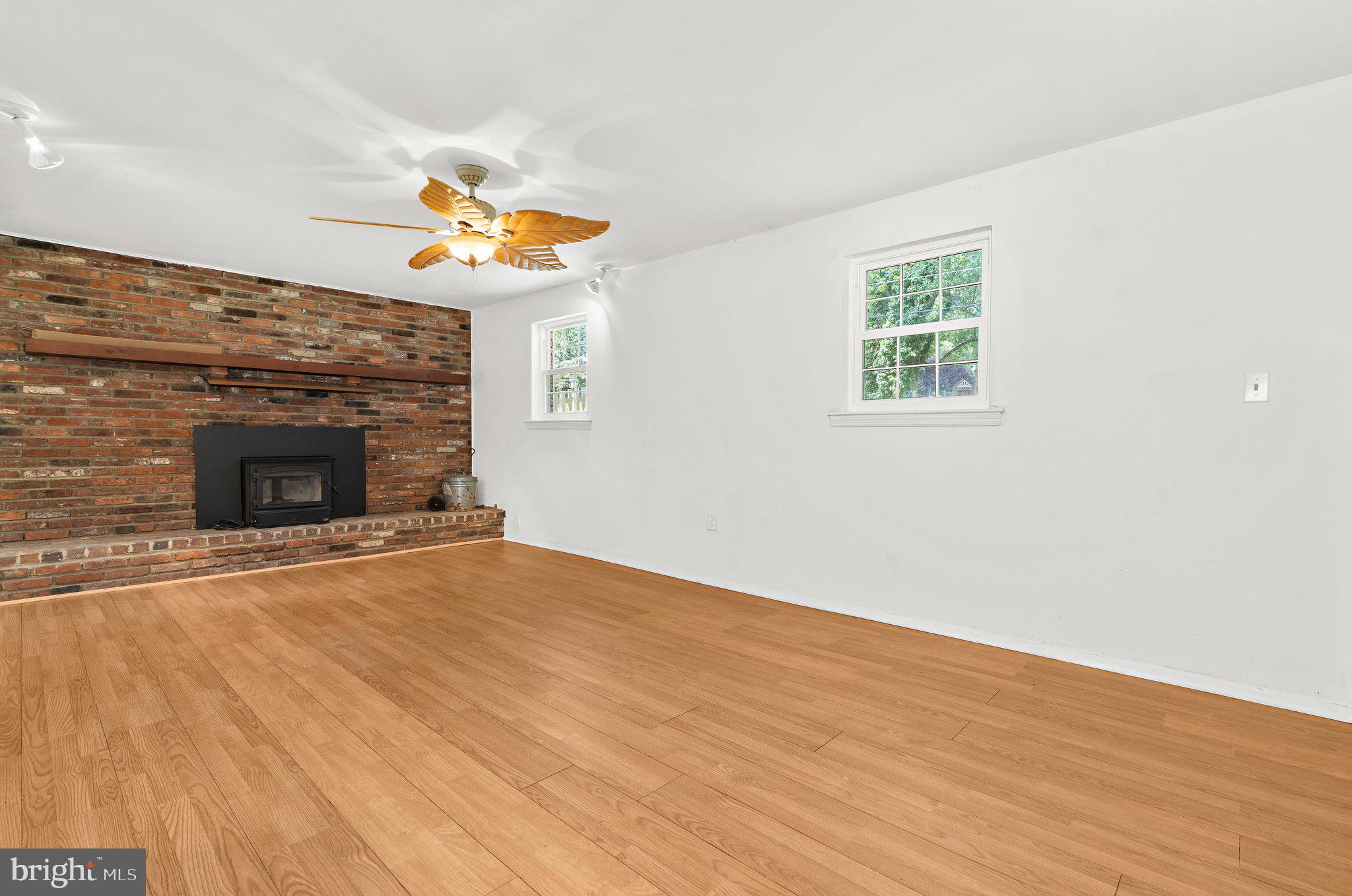 785 ROLLING VIEW DRIVE