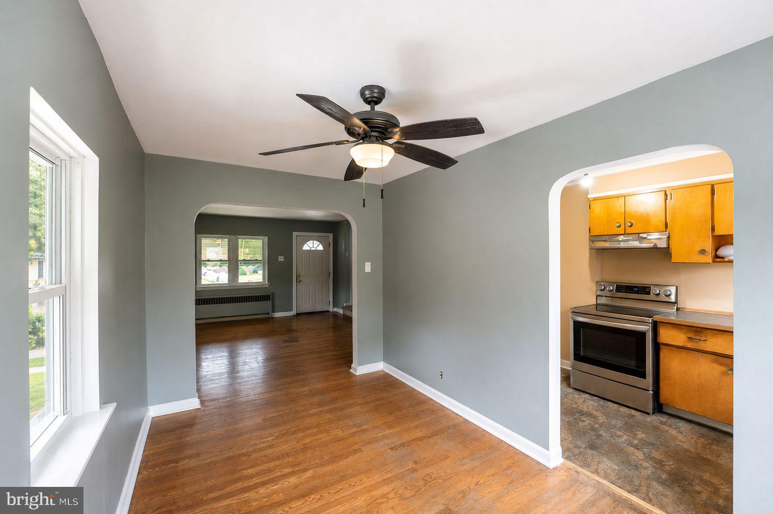 KING MANOR - Residential