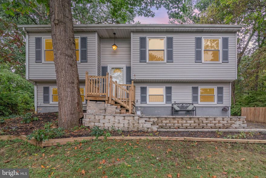 Welcome to this well-maintained bi-level home located on a quiet cul-de-sac in the desirable Cumberland Valley School District. Offering 3 bedrooms, 1 full bath, and over 1,500 sq. ft. of living space, this property combines comfort and convenience. The spacious eat-in kitchen features ceramic tile floors and opens to a deck, perfect for entertaining while enjoying the fabulous view. Beautiful hardwood floors flow through the living room and hallway, adding warmth and character. The lower-level family room provides additional living space, ideal for gatherings or relaxing. A 1.5-car garage completes the package, offering extra storage or workshop potential. Don’t miss your chance to call this inviting home yours!