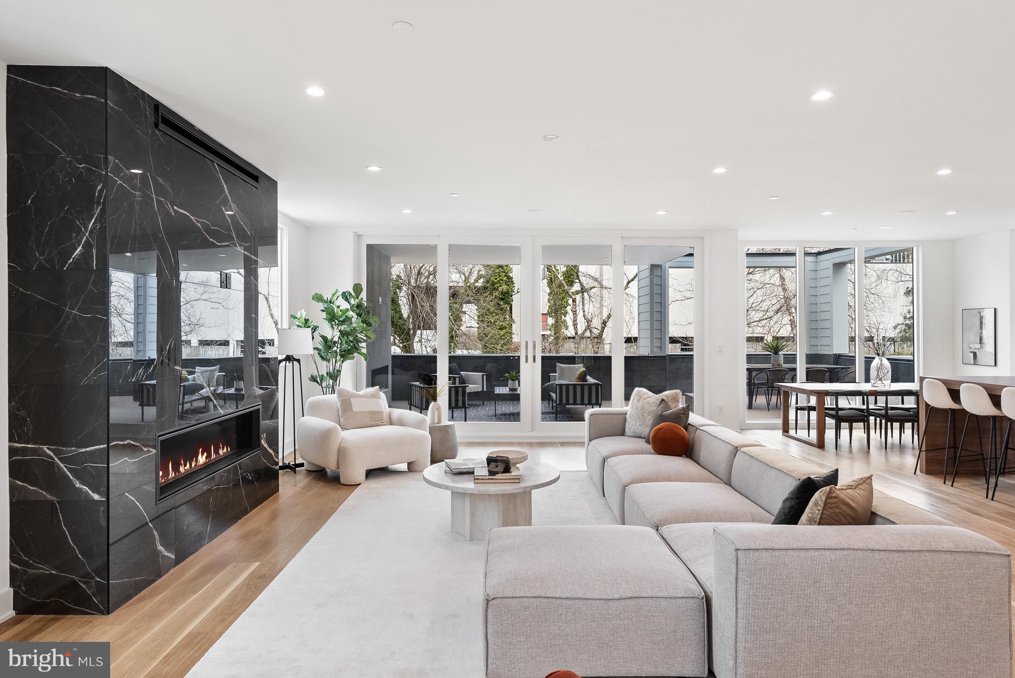 CHEVY CHASE - Residential