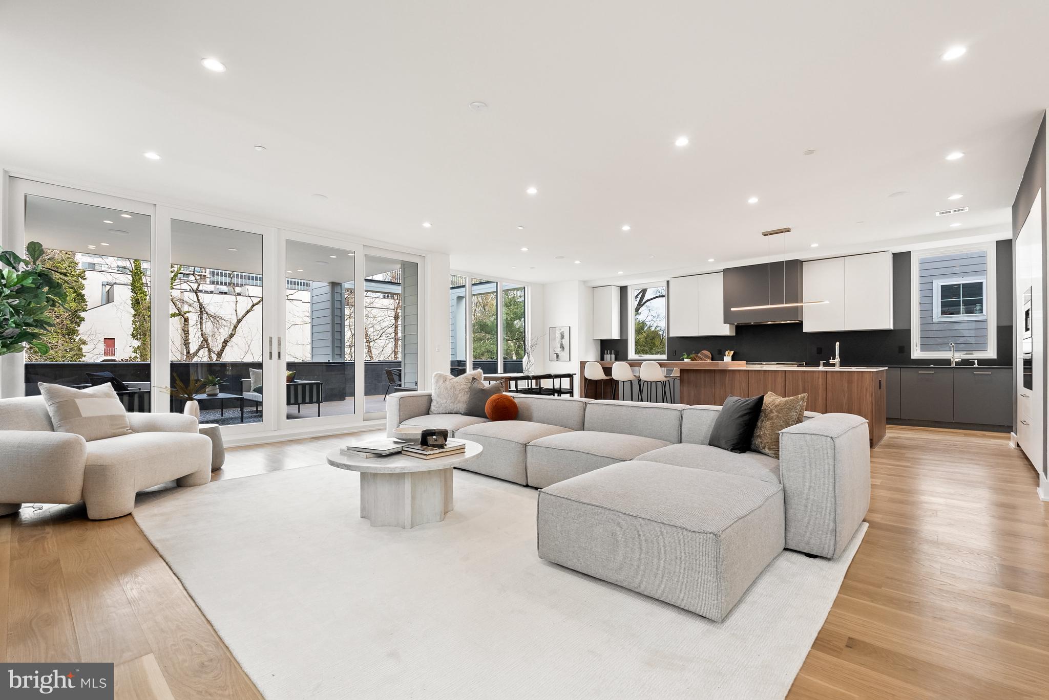 CHEVY CHASE - Residential