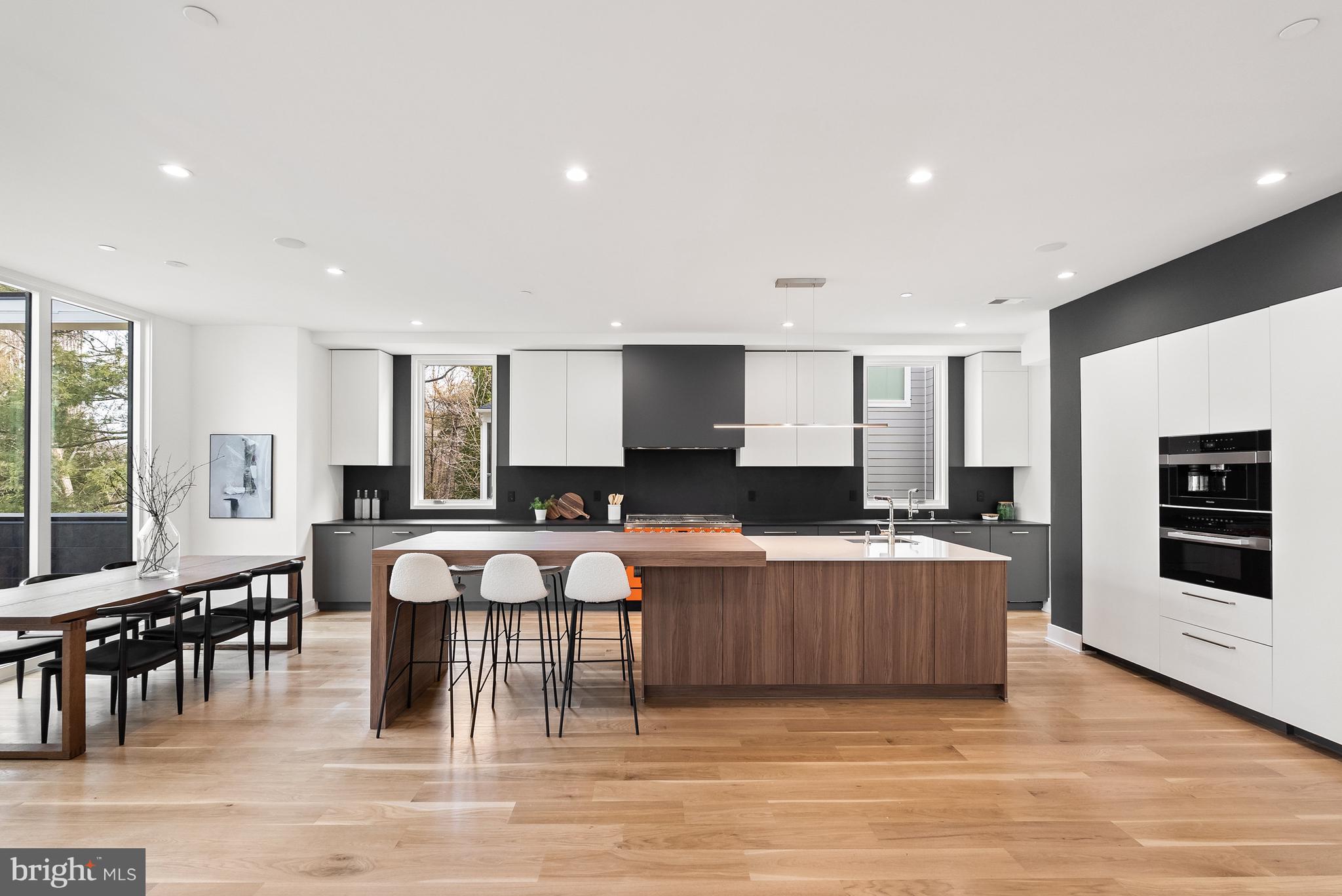 CHEVY CHASE - Residential